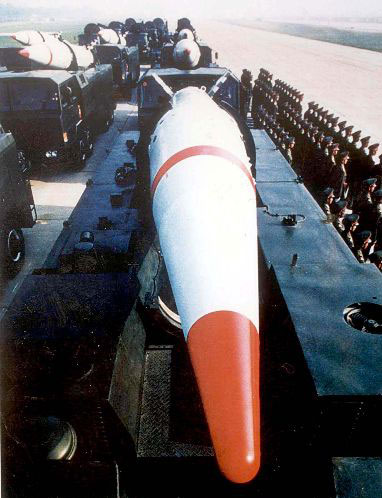 美國專家稱中國彈道導彈可地毯式轟炸美航母