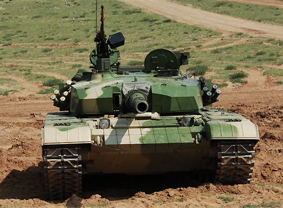资料图：解放军最新99式重型主战坦克