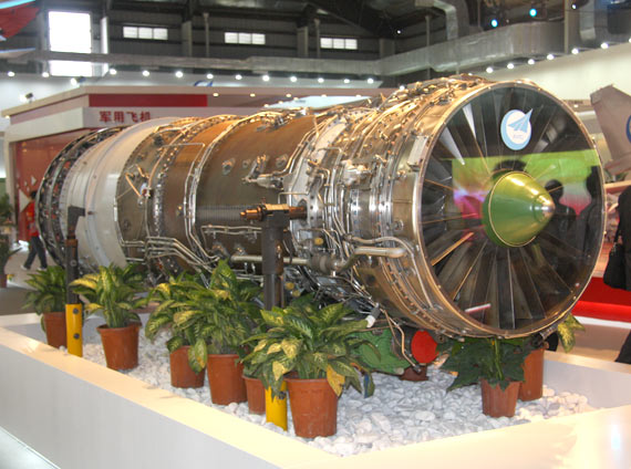 珠海航展上展出的国产“太行”涡轮风扇发动机摄影：门广阔
