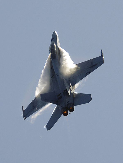 ����F-18E/Fս���μ�ӡ��ս���ɹ����ꡣ����ͼ�������վ�F-18Fս��������
