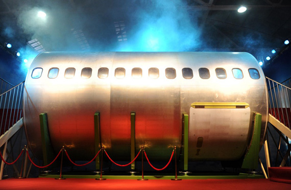 国产C919机身部段下线 首次应用铝锂合金材料