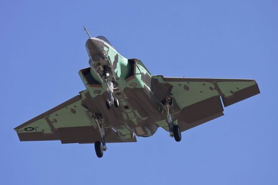 ͼƵĽF-35C CF-01սԷ