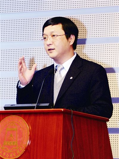 中航工业杨伟担任国家重点型号飞机总设计师
