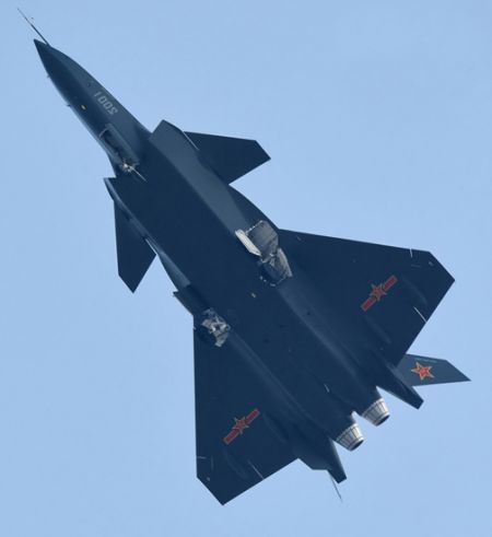 资料图：网路流传我国最新型歼20战机试飞图片