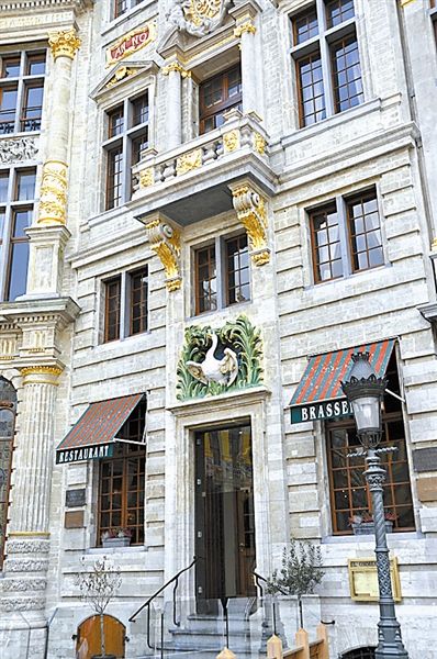 白天鹅饭店与《共产党宣言》