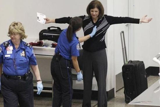 美国称将放宽75岁以上乘客机场安检要求|机场安检|美国机场安检|美国放宽机场安检_新浪航空