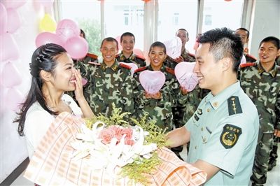 警营浪漫求婚仪式