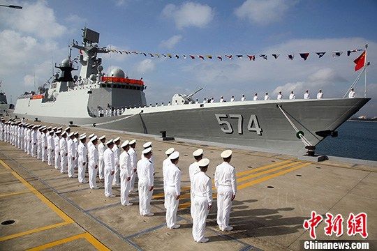 中国最新1艘054a舰三亚舰服役 加入南海舰队