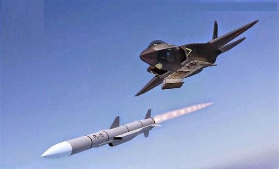 图为假想歼31战斗机发射霹雳-15空空导弹