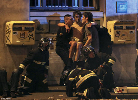 11月13日晚，巴黎发生震惊世界的恐怖袭击 