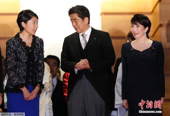 日媒:<em>安倍</em>欲振兴地方经济 就两名阁僚<em>辞职</em>道歉