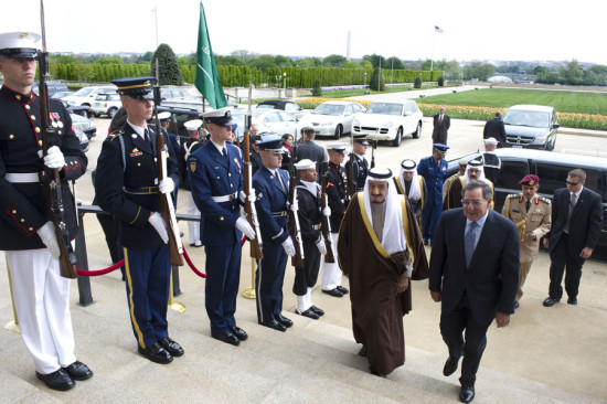 美媒:美国与沙特阿拉伯关系非同一般_新浪军事