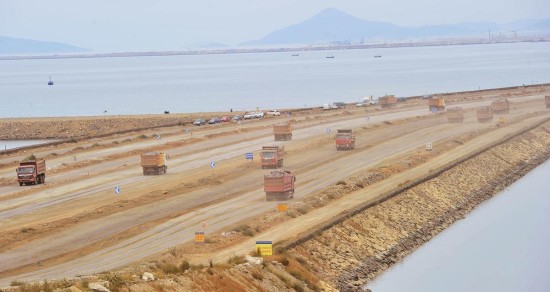 亚洲填海热潮：新增领土惹恼邻国沙子成战略资源