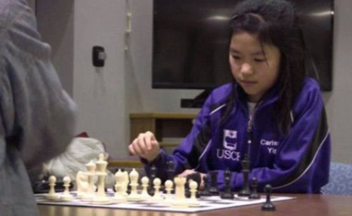 格鲁吉亚棋手赛中频"尿遁"用手机作弊被抓现行