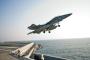 在CVN-76号航母上弹射起飞的EA-18G
