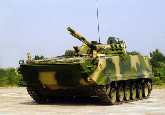 揭秘解放军新型97式战车首先装备南京广州战区