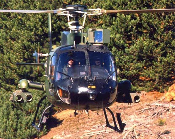 图文欧直公司生产的as550 c3型武装直升机 新浪军事 新浪网
