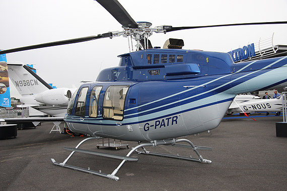 图文:贝尔-407直升机机身