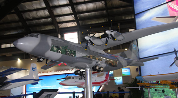 图文：国产运九中型战术运输机模型