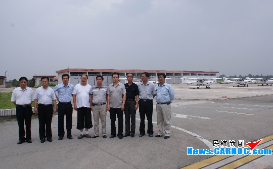 湖北蔚蓝航校进驻常德机场　优质服务育骄子