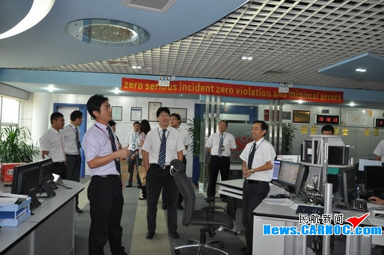 海南航空深入开展“送清凉到一线”慰问活动