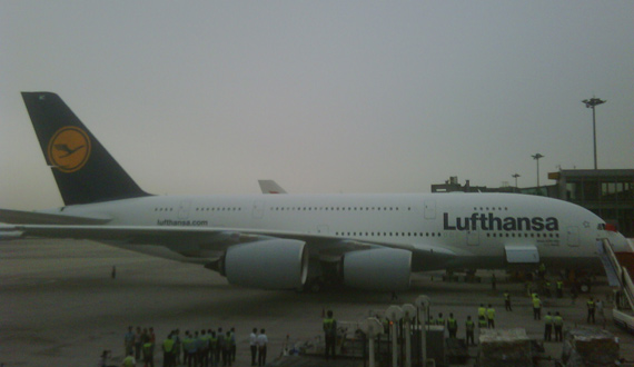 德国汉莎航空“北京”号空客A380客机在北京首都机场 摄影：安京