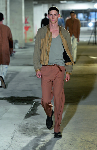 Dries Van Noten Ļ