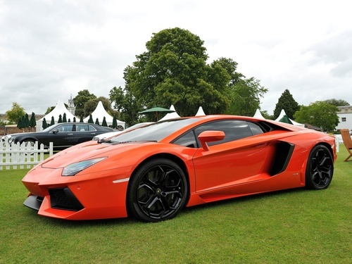 ɫ Aventador LP700-4