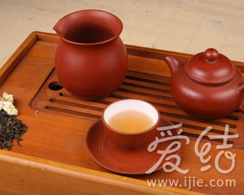 送给父母的礼物排行榜_男孩用压岁钱买手机送妈妈反被骂,态度令人窒息,让很多网友共鸣(2)