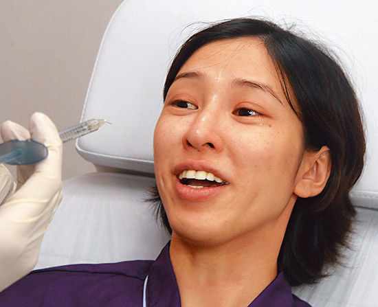 肉毒素玻尿酸现场版 陈思齐15分钟变高鼻