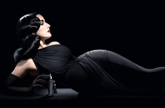 DitaVonTeeseױϵйع