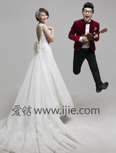 金志文金兰为爱痴狂婚礼 新娘婚纱独家揭秘_新