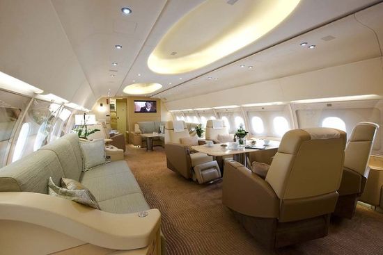 亿万富翁才会买的私人飞机|acj319|公务机|私人喷气机_新浪时尚_新浪