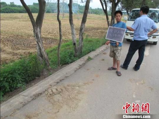拼车女乘客在出租车内遭强奸 司机未阻止 拼车女乘客在出租车内遭强奸 司机未阻止