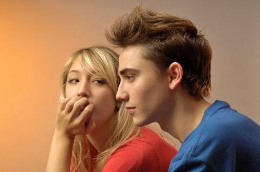 <em>青春期少女</em>不适宜做的10件美容事_新浪河北健