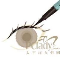 眼镜<em>妹宝典</em>:化妆还你闪亮美瞳_新浪女性_新浪