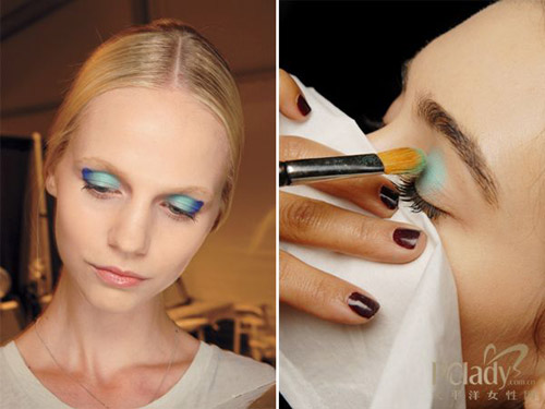 ����ɫ��������Ѭ