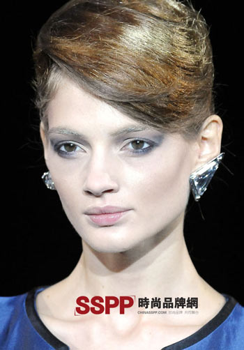 ���ͼƬ������һҳ