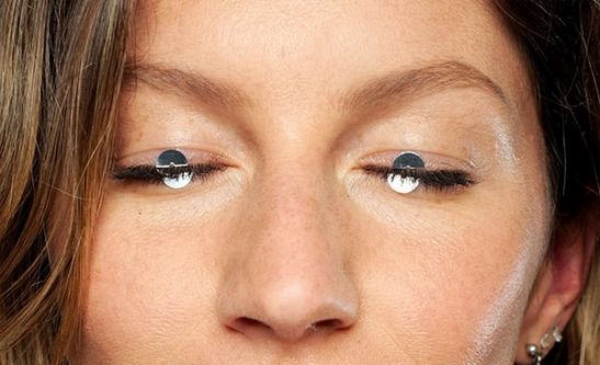 2012春夏Givenchy高级成衣秀场银色亮片眼妆闭眼时