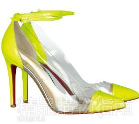 <b>Christian Louboutin</b>