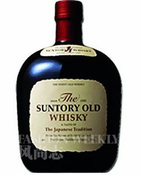 三得利老牌(Suntory Old Whisky)有着淡雅的泥煤烟熏气味