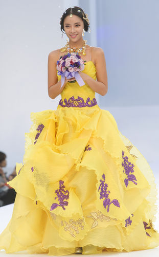 �����Ļ�ɫ���