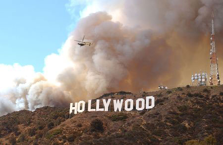 好莱坞电影明年或减产三分之一(图)_新浪尚品_新浪网