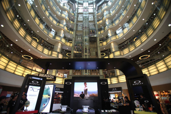 Oakley�������ӽ��ֳ�