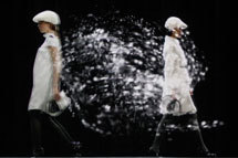 Burberry����ʢ�� 3DȫϢ����