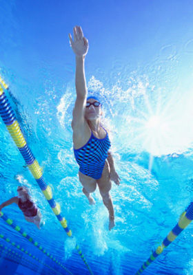 游泳池游泳会不会感染艾滋病