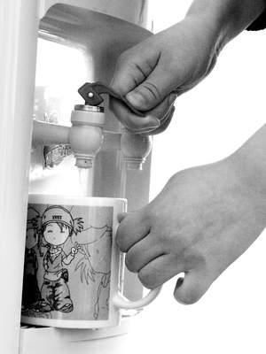 水垢滋生大量细菌