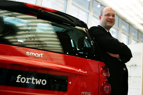 ÷˹-(й)޹˾緢չܾʩsmart fortwo