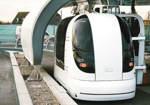 未来出租车全电驱动无人驾驶 明年在英国普及