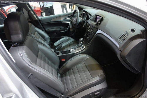 �µ����η��ܺõ�ǿ�������˶��Ķ�λ����ͬʱ���ʺͺ����в�û��ɥʧ